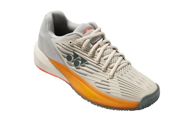 YONEX