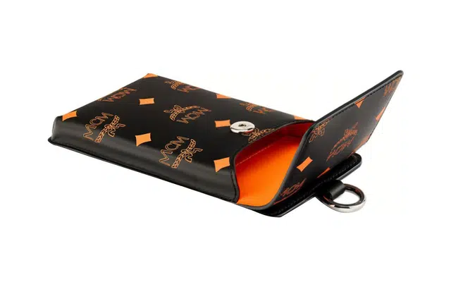 MCM Color Splash Logo