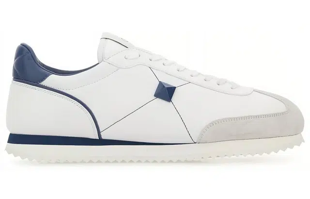 Valentino Garavani Stud Around