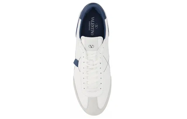 Valentino Garavani Stud Around