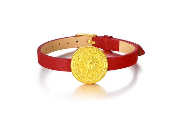 999