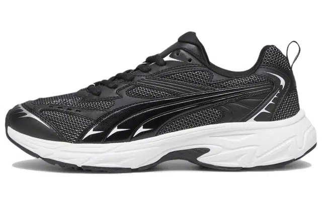 PUMA Morphic Black