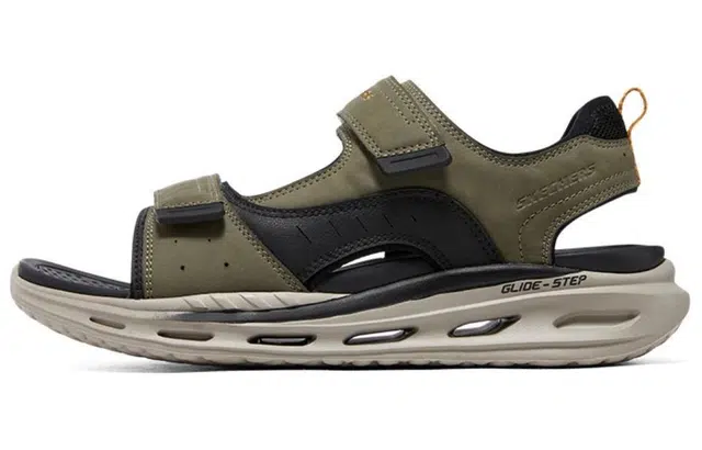 Skechers