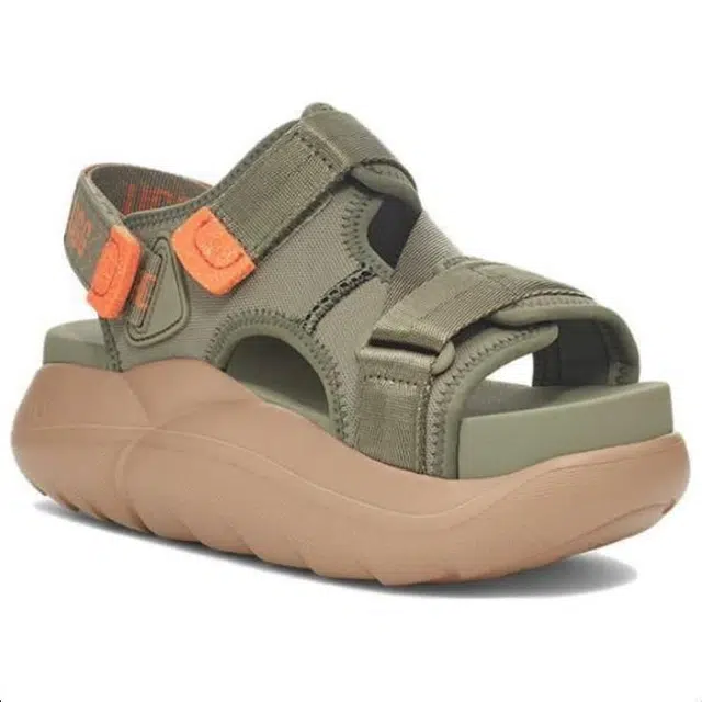 UGG