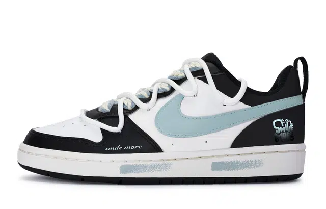 Nike Court Borough Low 811 GS