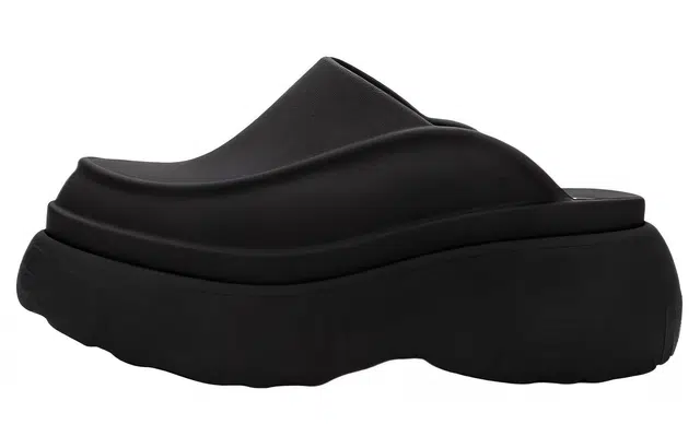 MARC JACOBS x MELISSA EVA