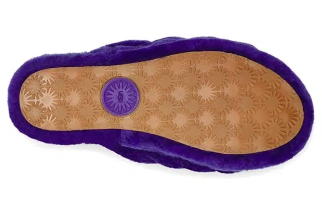 UGG FLUFF YEAH Slide