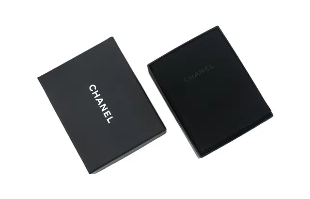 CHANEL Clogo