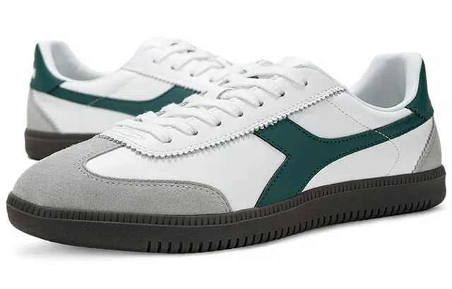diadora