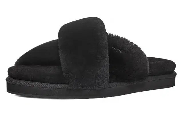 UGG