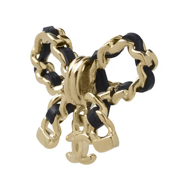 CHANEL Logo C