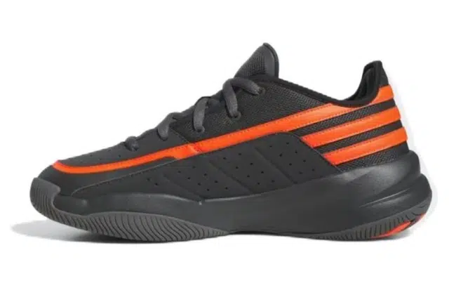 adidas Front Court
