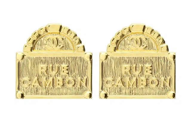 CHANEL LOGO C
