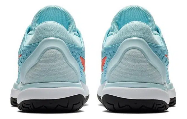 Nike Zoom Cage 3