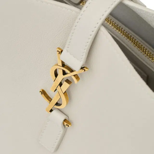 SAINT LAURENT YSL LE5A7CASSANDRE Logo