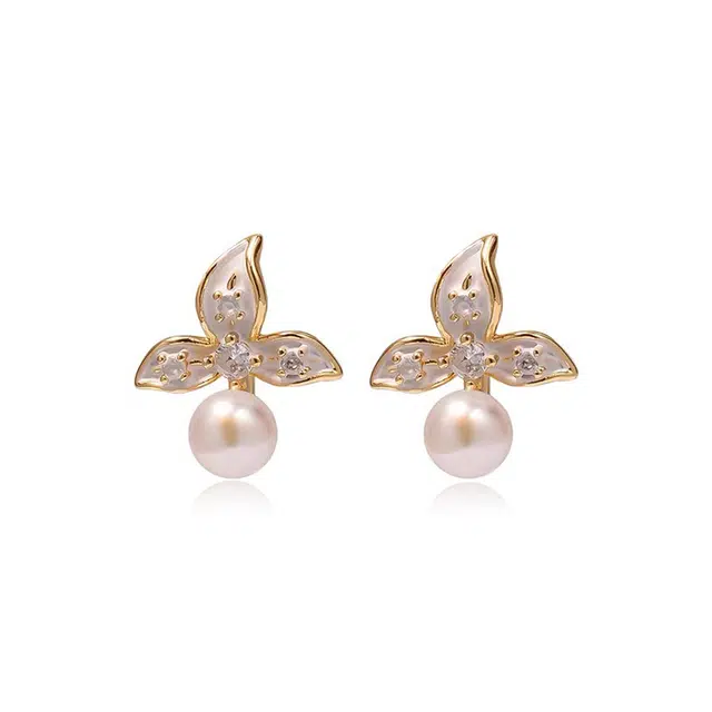 贝诗珠宝 气质小香风高级感山茶花 淡水珍珠 耳钉 女款