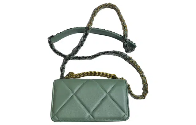 CHANEL 19Bag Mini