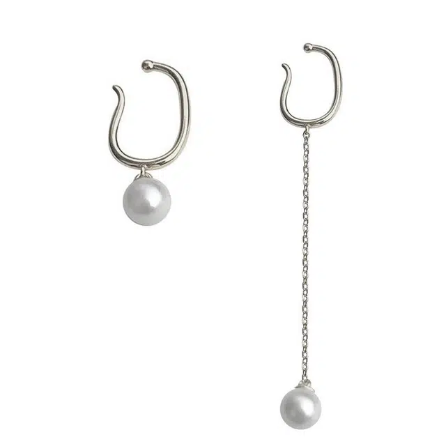 阡陌 法式挂耳无耳洞 不对称个性独特 简约超仙 仿珍珠 合金 耳夹 女款