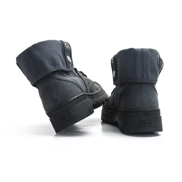 URBAN AUTHENTIC