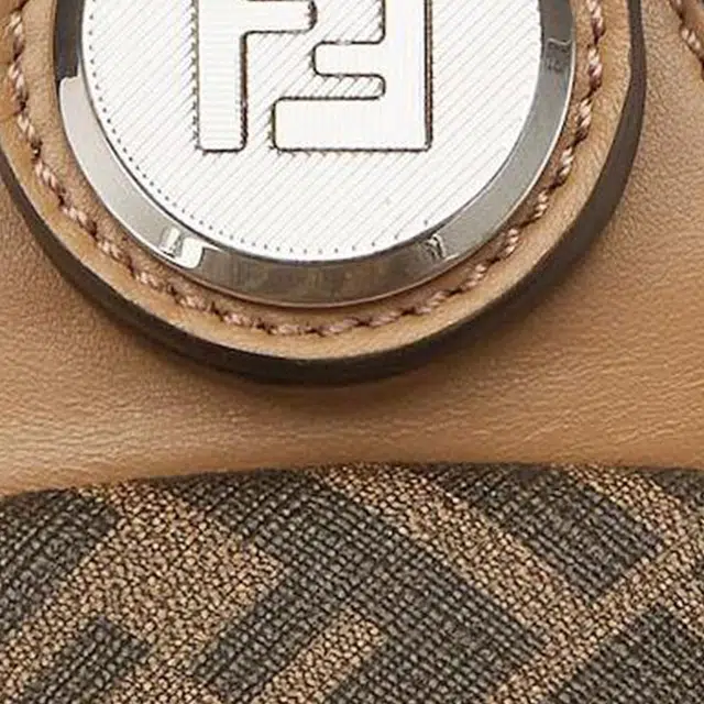 FENDI Chiodo