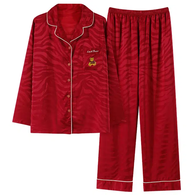 俏薇妮 动物纹字母小熊贴袋翻领宽松可外穿长袖长裤睡衣套装 女款 红色