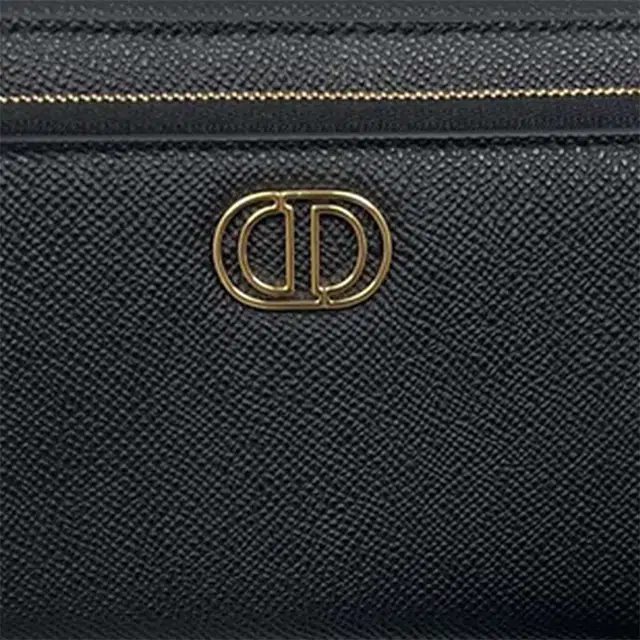DIOR 30 Montaigne