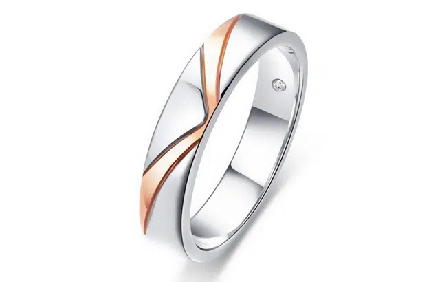 Daisy Fellowes 18K