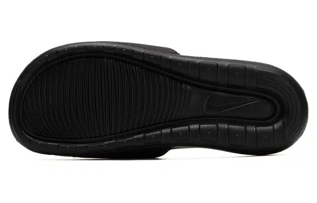 Nike Victori One