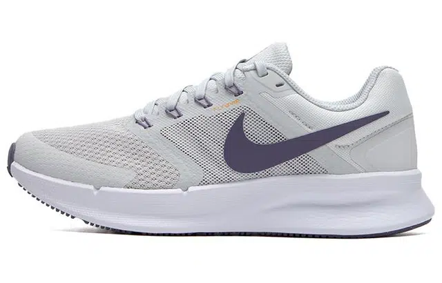 Nike Run Swift 3