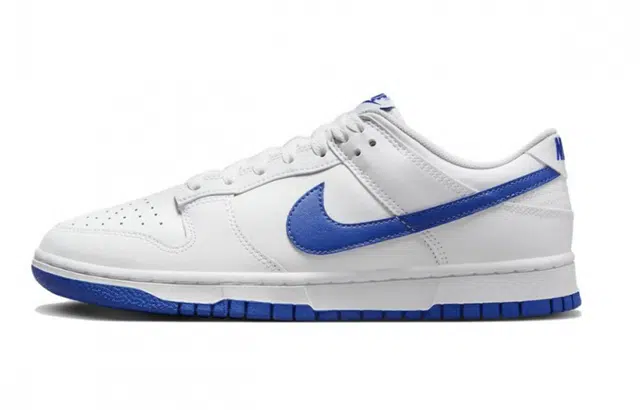 Nike Dunk Low "Hyper Royal"