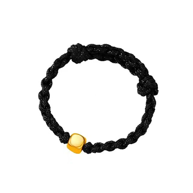 六桂福珠宝 小方糖指环 轻奢小众设计高级感本命年手工编制红绳转运珠食指戒尾戒 可调节 一对 赠礼 足金 黄金戒指 男女同款情侣款