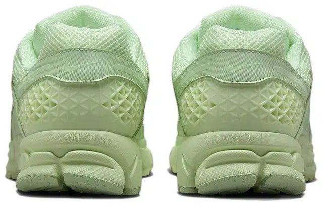 Nike Air Zoom Vomero 5