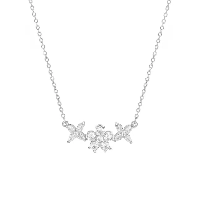 珂里 精致甜美超闪花朵 小清新吸睛吊坠 少女感浪漫 项链 女款 白色