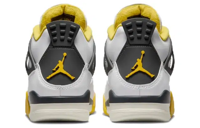 Jordan Air Jordan 4 "Vivid Sulfur"