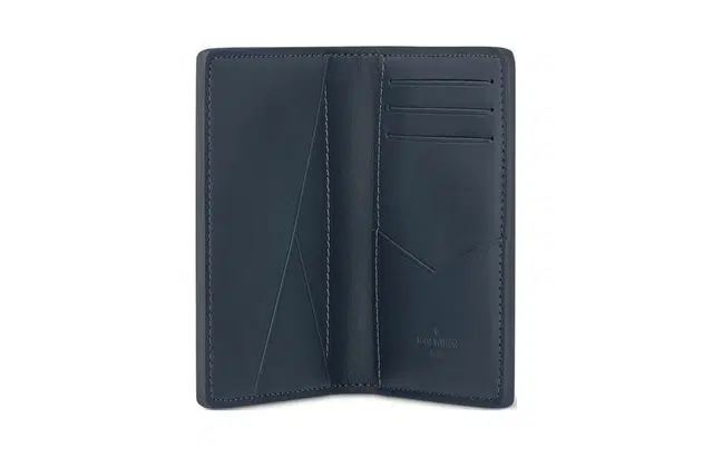 LOUIS VUITTON Pocket Organizer