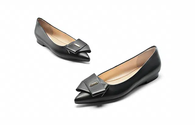 NINE WEST