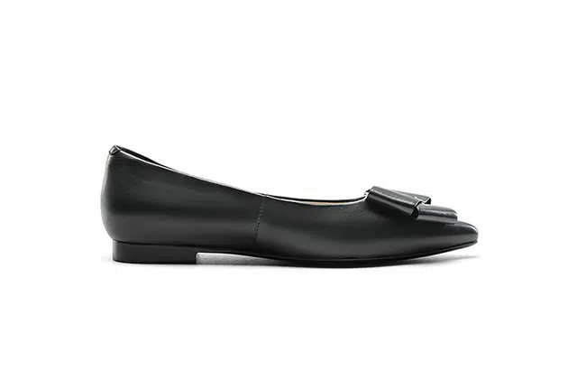 NINE WEST