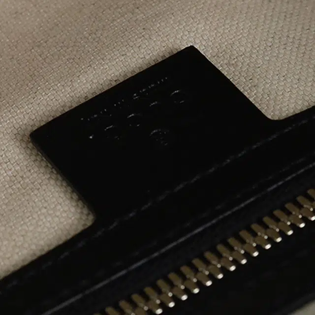 GUCCI Logo 520