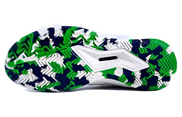 YONEX