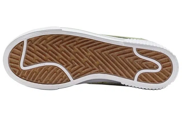 Nike Court Legacy
