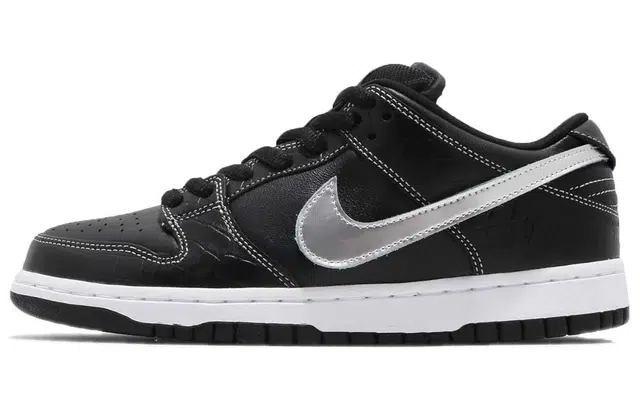 Diamond Supply Co. x Nike Dunk SB black "Black"