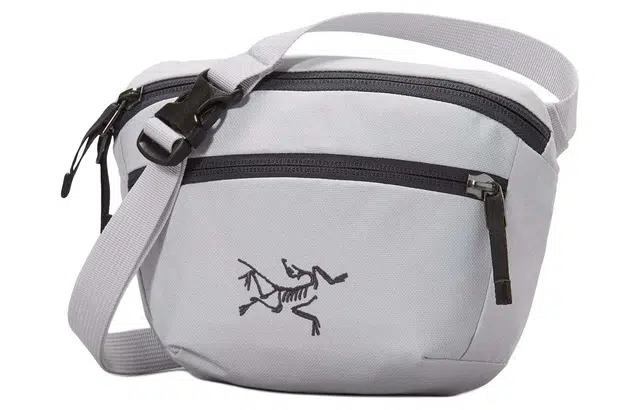 Arcteryx Mantis 1 Logo