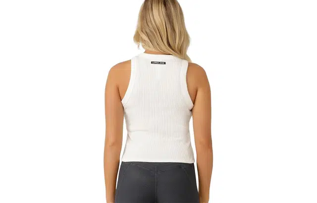 LORNA JANE Essential