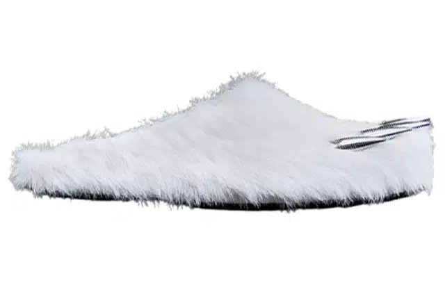 BRAVEST STUDIOS Polar Bear Claws