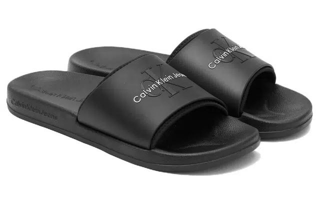 CKCalvin Klein SS23 90
