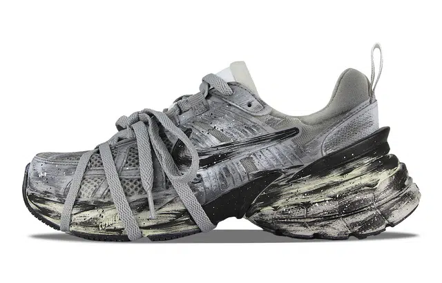 Nike V2K Run Silver White