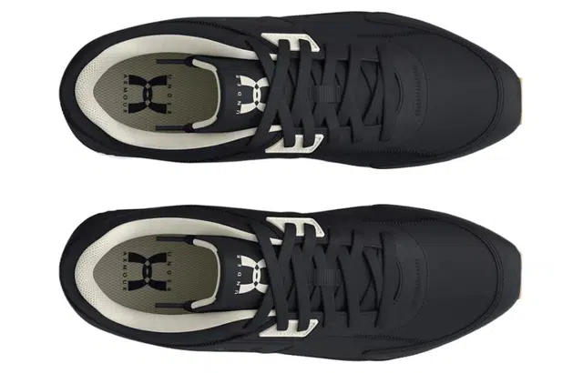 Under Armour Essential-