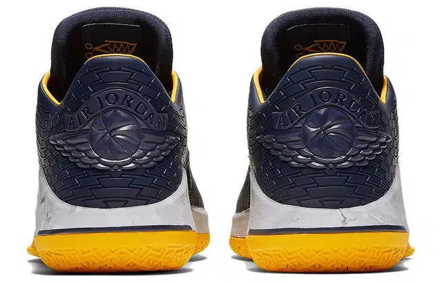 Jordan Air Jordan 32 Low Michigan
