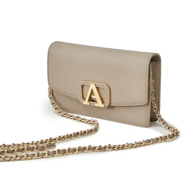 AQUASCUTUM