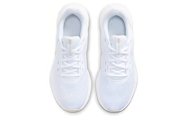Nike REVOLUTION 5